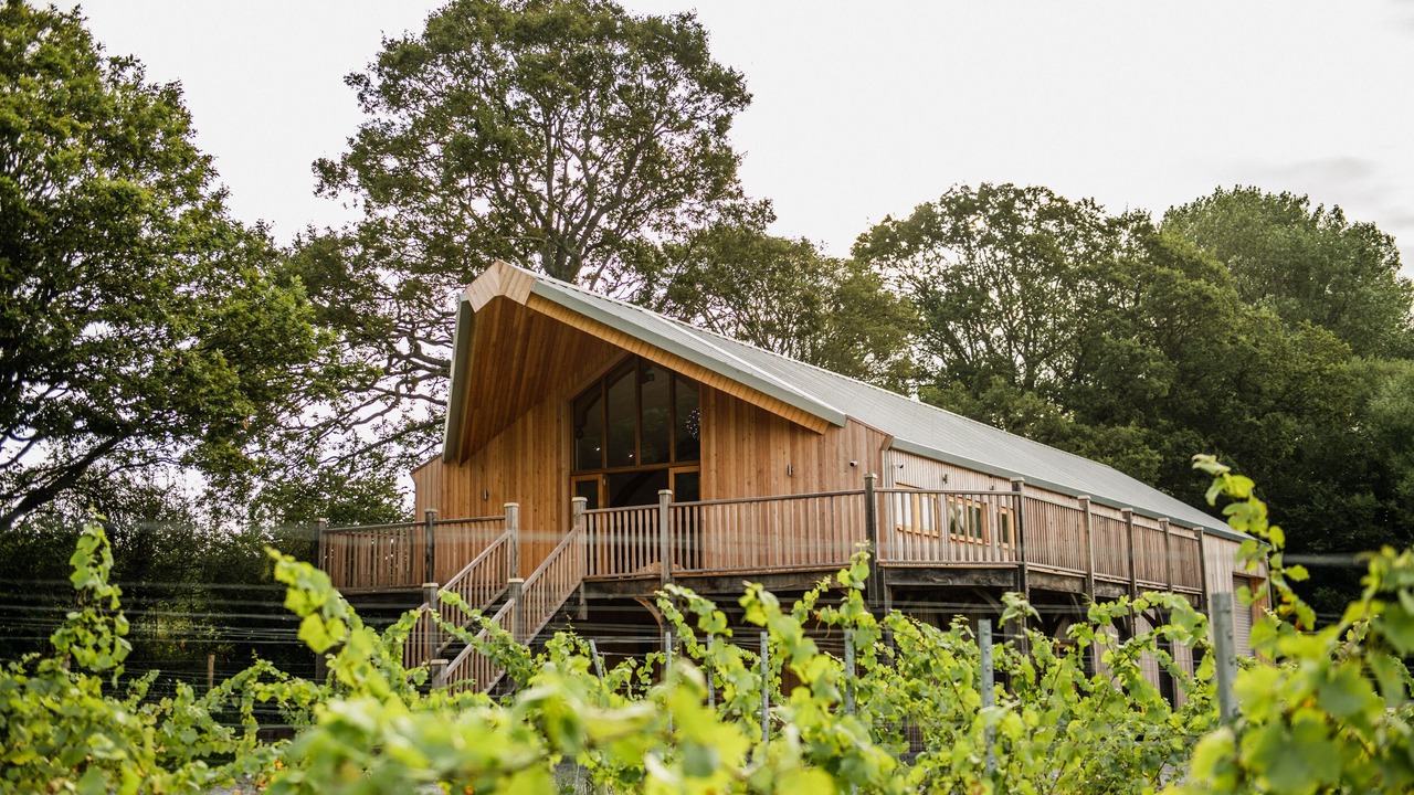 Photo of Buildings in Ewhurst Green