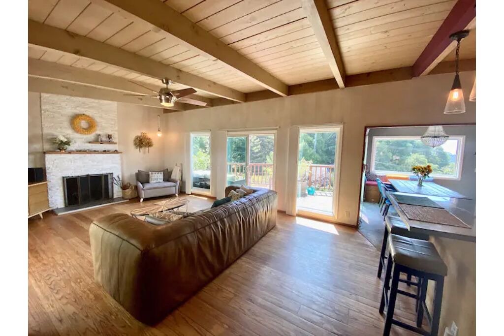 Photo of Livingroom in Berkeley