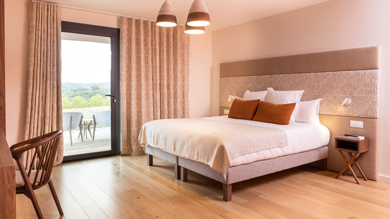 Photo of Bedroom in Altillac
