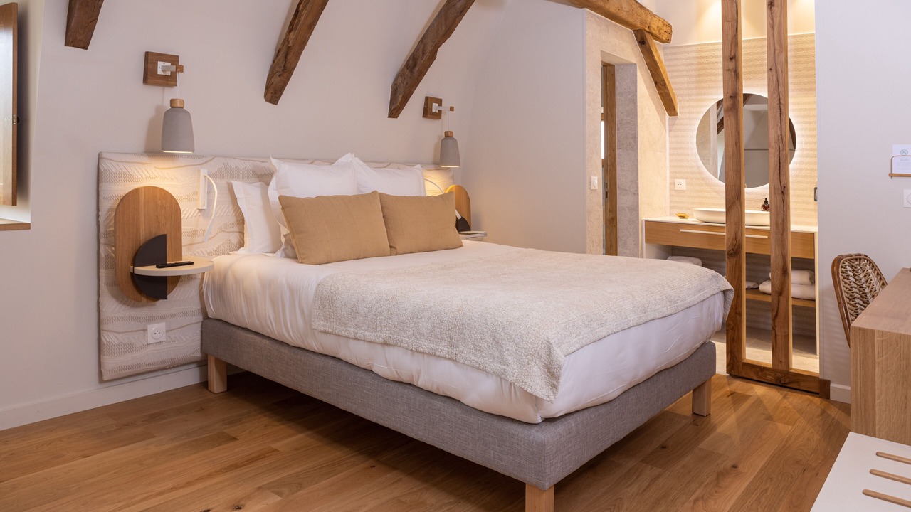 Photo of Bedroom in Altillac