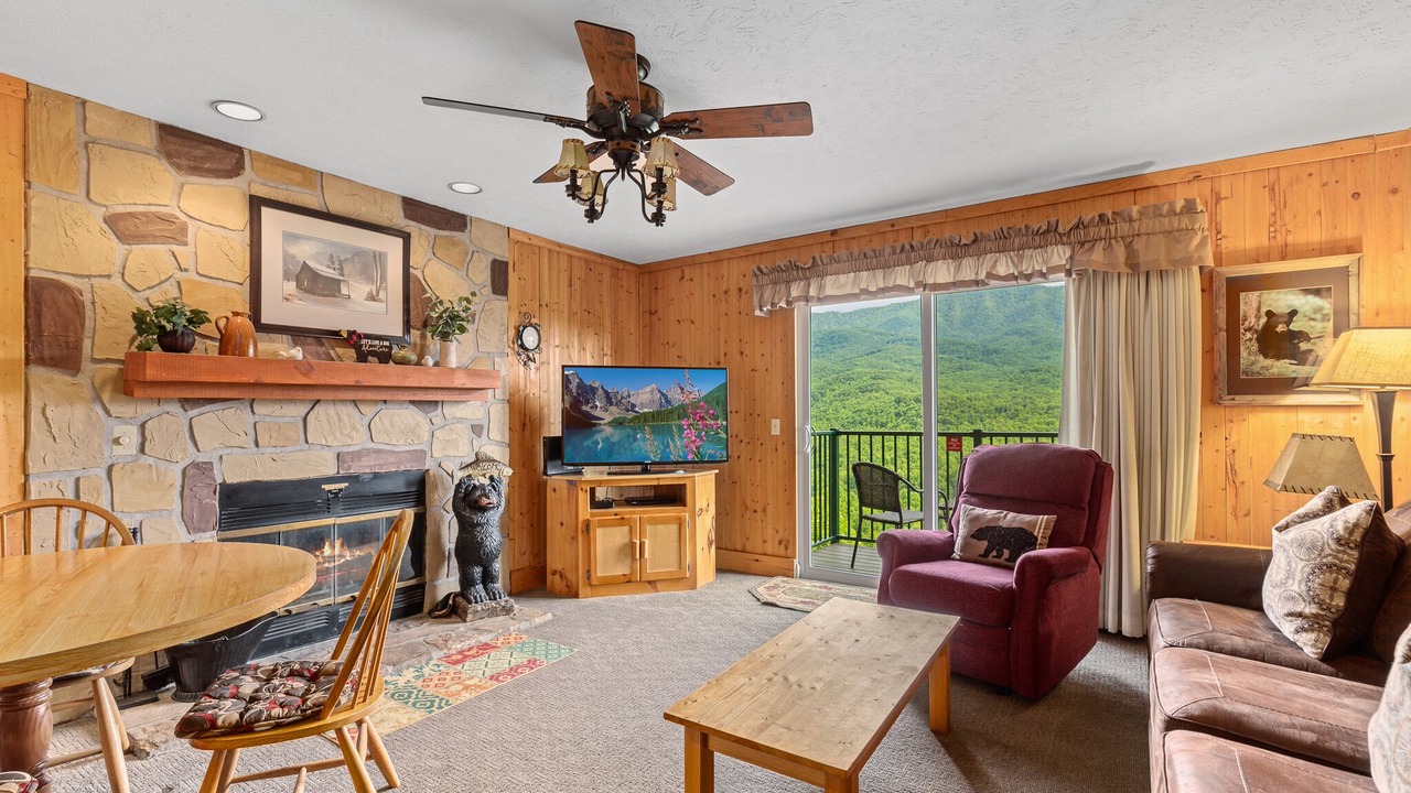 Photo of Livingroom in Gatlinburg