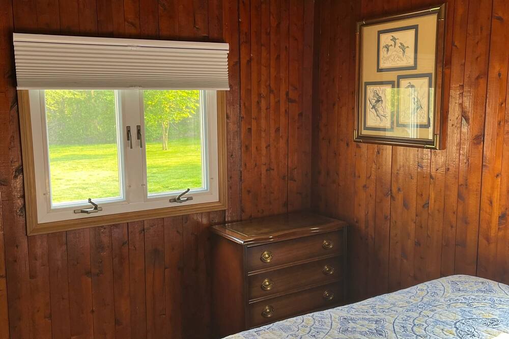 Photo of Bedroom in Grosse Ile