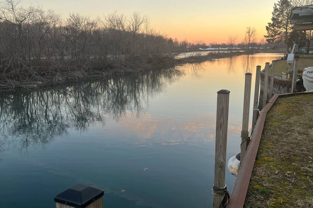 Photo of Others in Grosse Ile