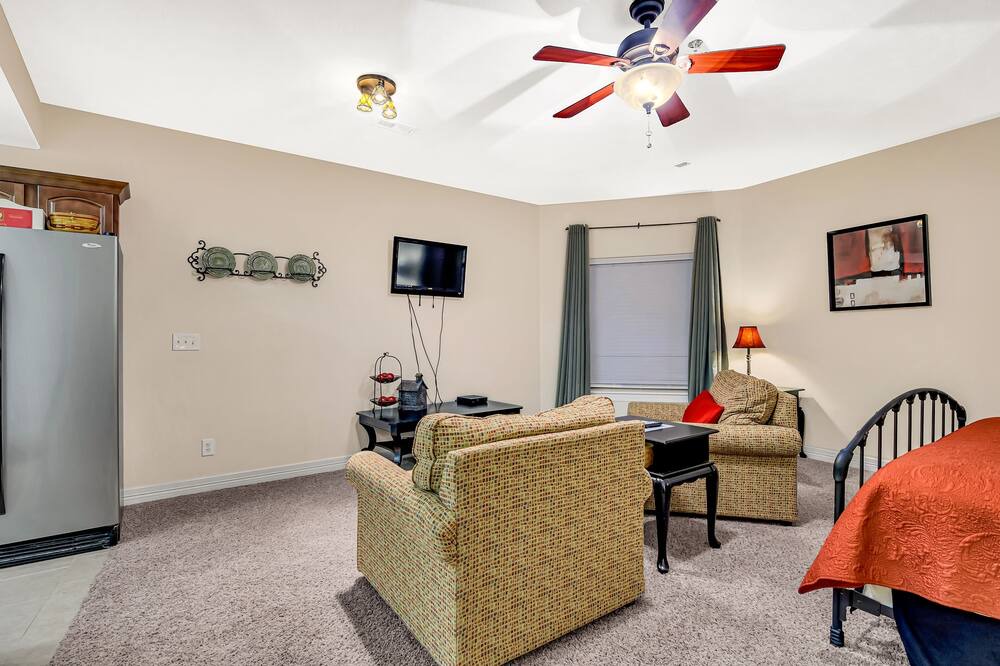 Photo of Livingroom in Blue Eye