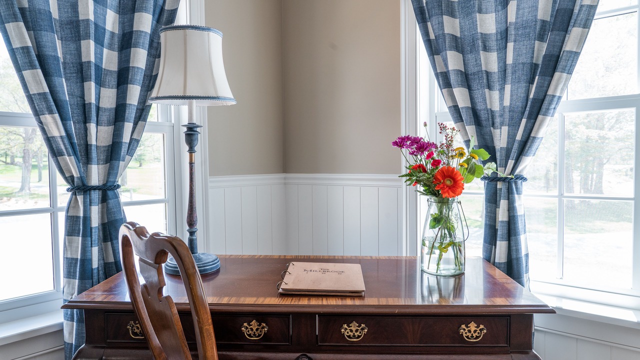 Photo of Livingroom in Millbrook
