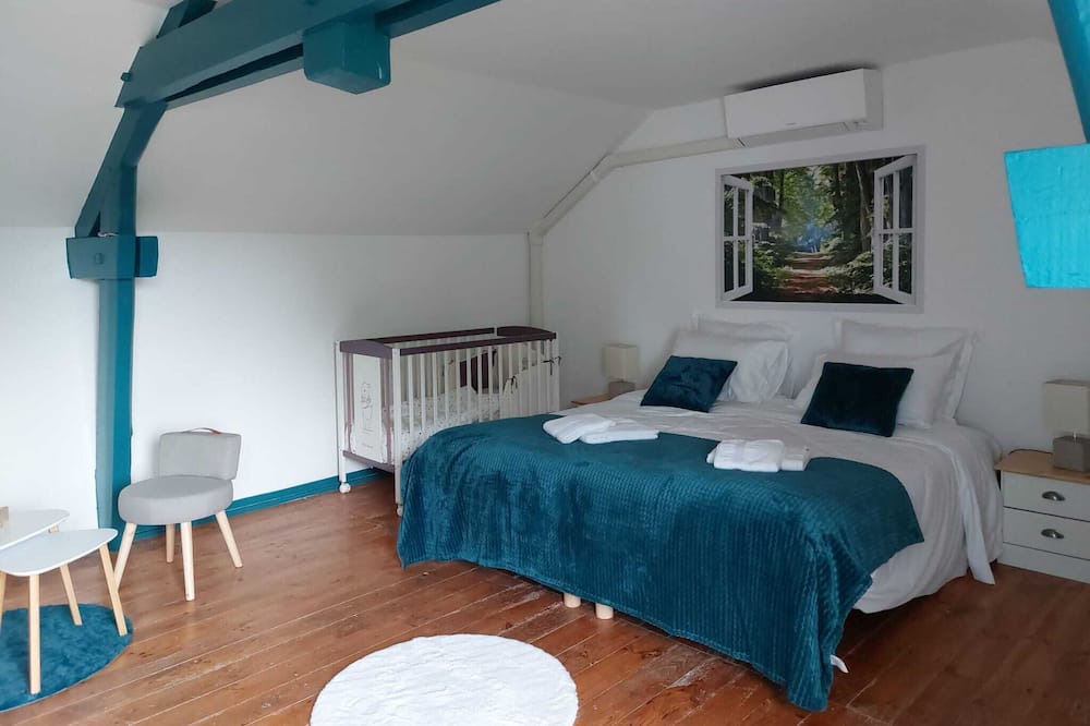 Photo of Bedroom in Saint-Bard