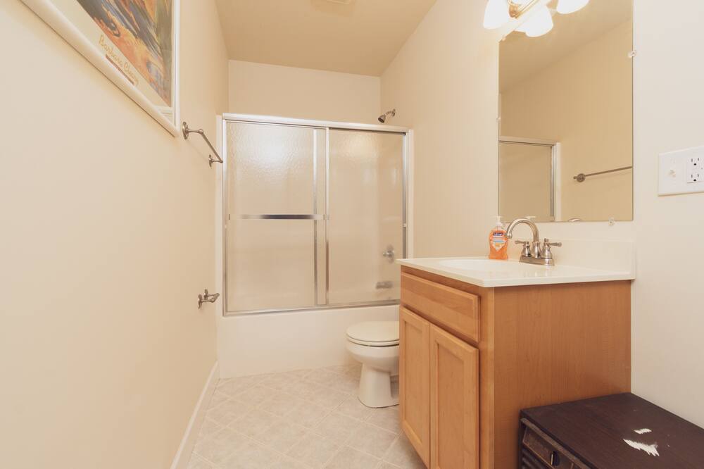 Photo of Bathroom in Rowland