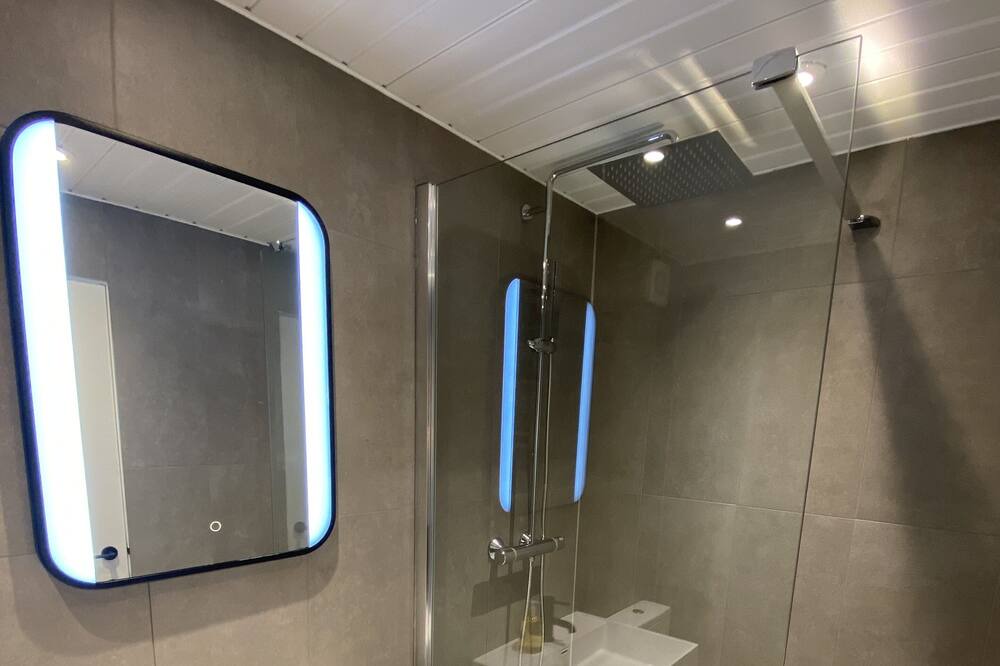 Photo of Bedroom in Matlock Bath