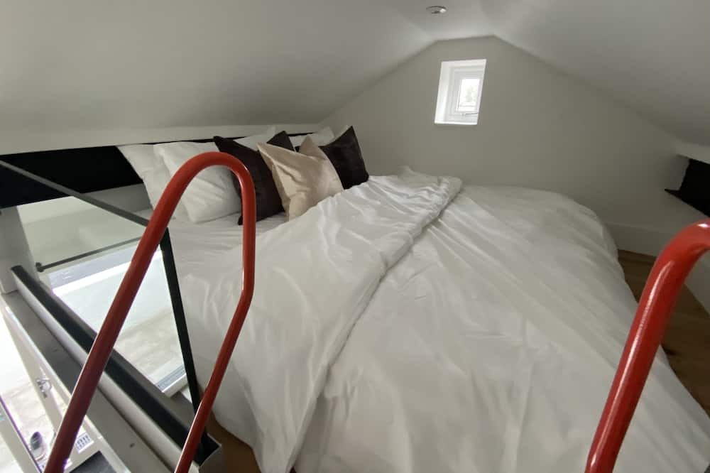 Photo of Bedroom in Matlock Bath