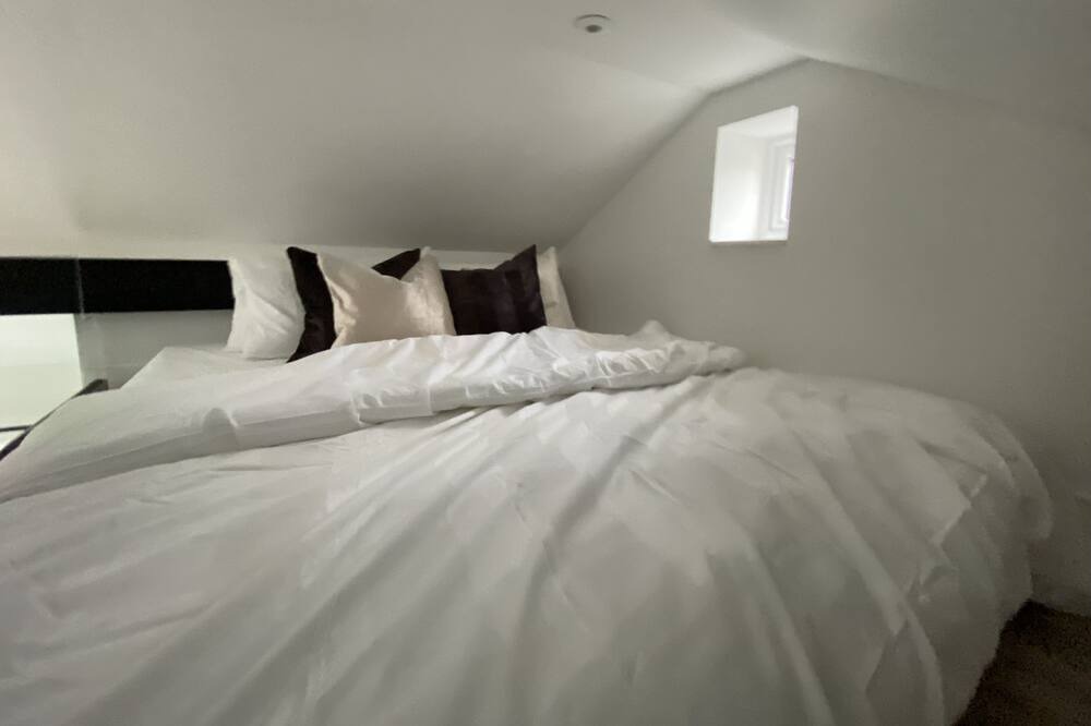 Photo of Bedroom in Matlock Bath