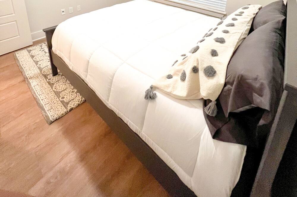 Photo of Bedroom in New Pathways