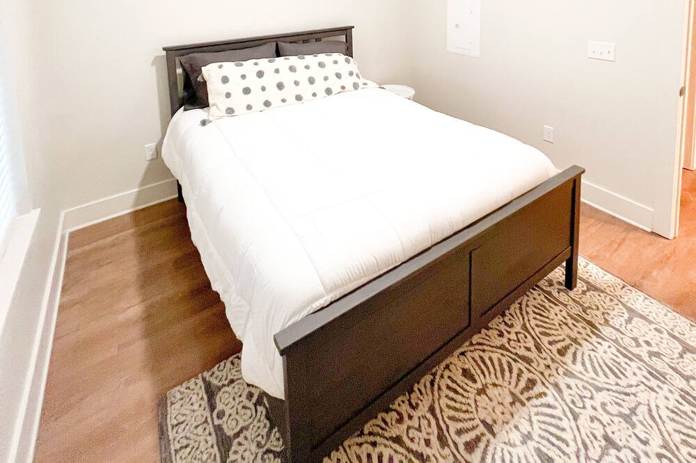 Photo of Bedroom in New Pathways