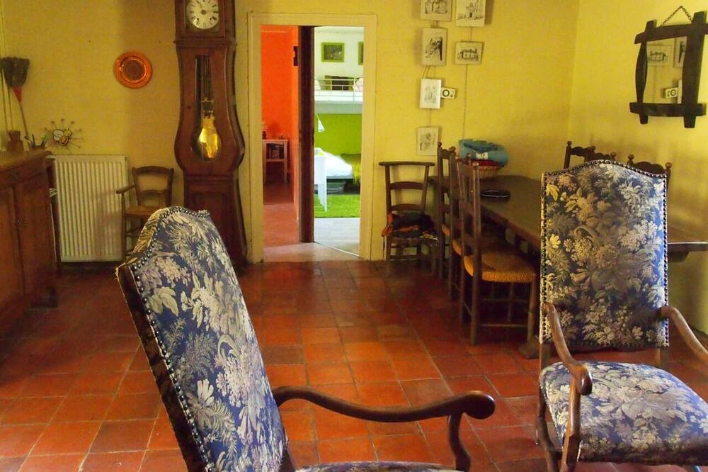 Photo of Livingroom in Les Junies
