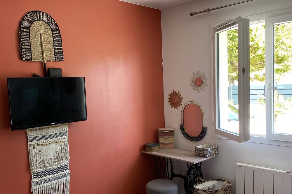 Photo of Bedroom in Biganos