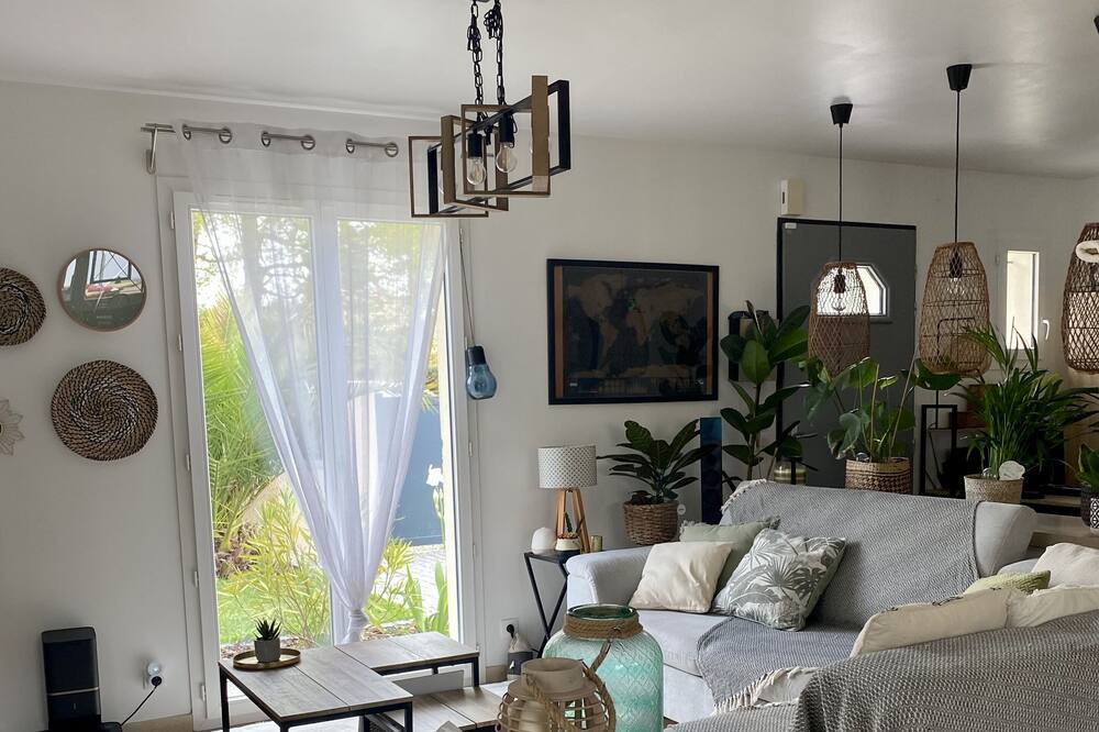 Photo of Livingroom in Biganos