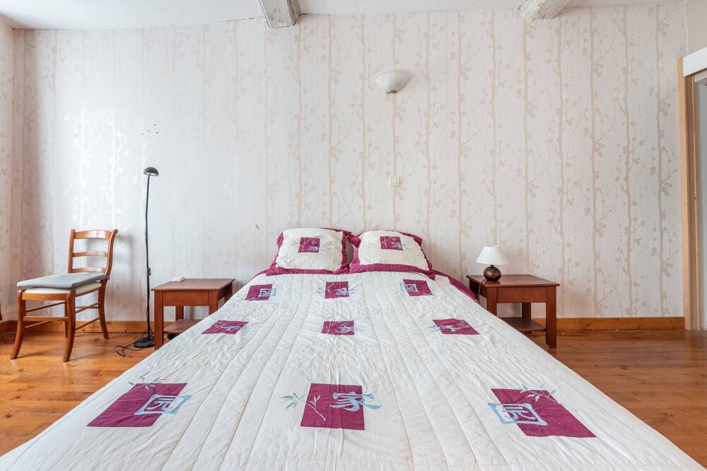 Photo of Bedroom in Creully