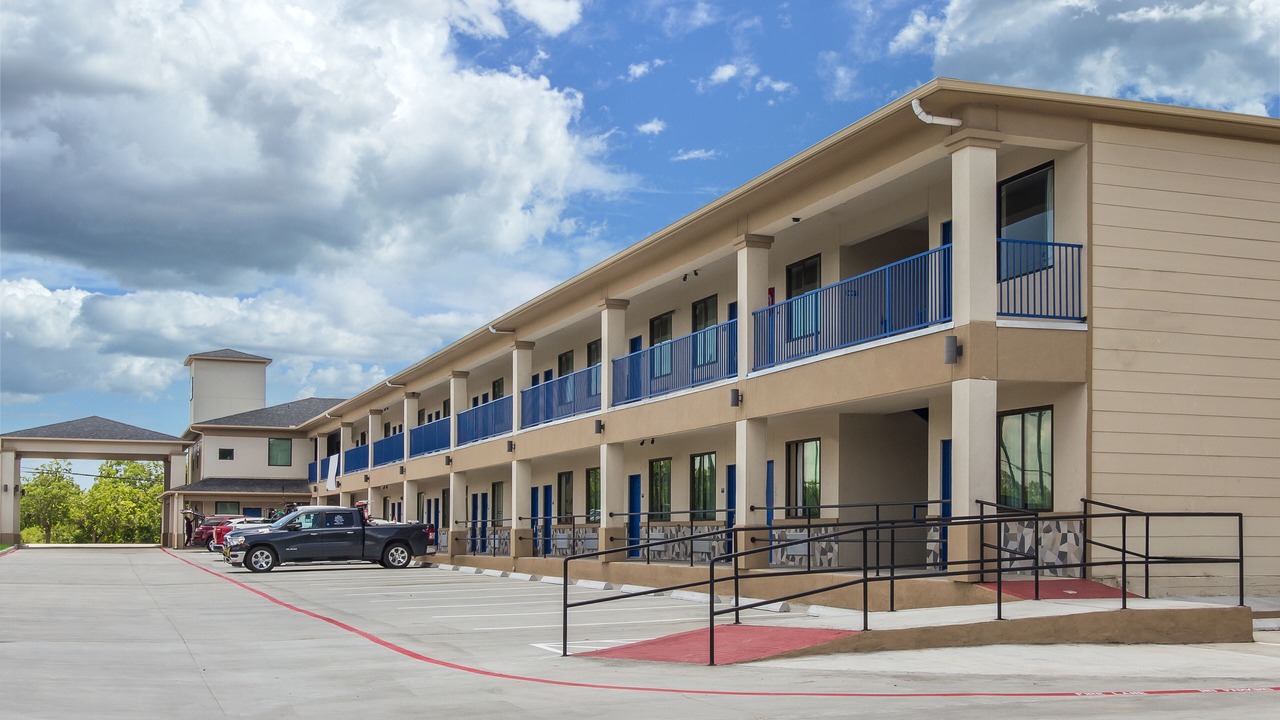 Photo of Outdoor in Hitchcock