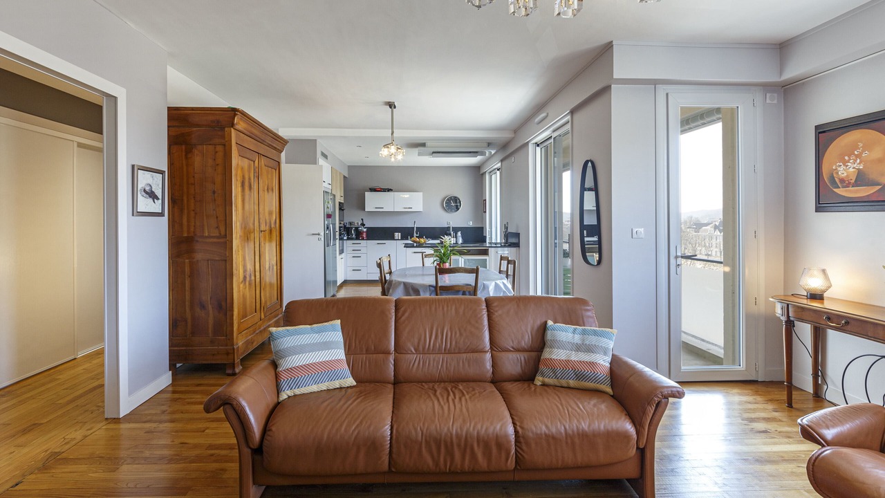 Photo of Others in Laval