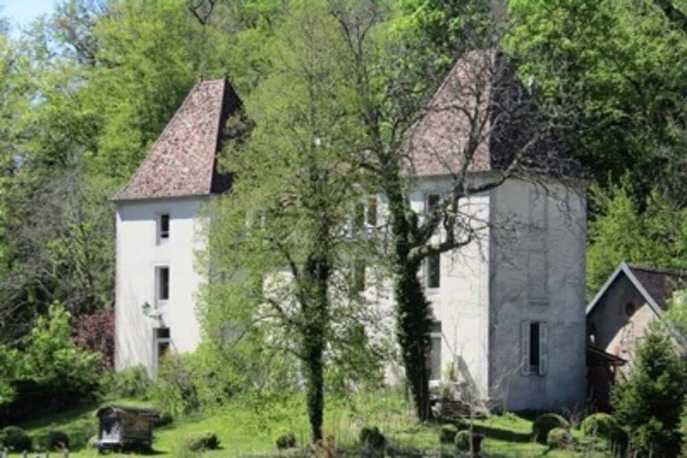 Photo of Outdoor in Nans-sous-Sainte-Anne