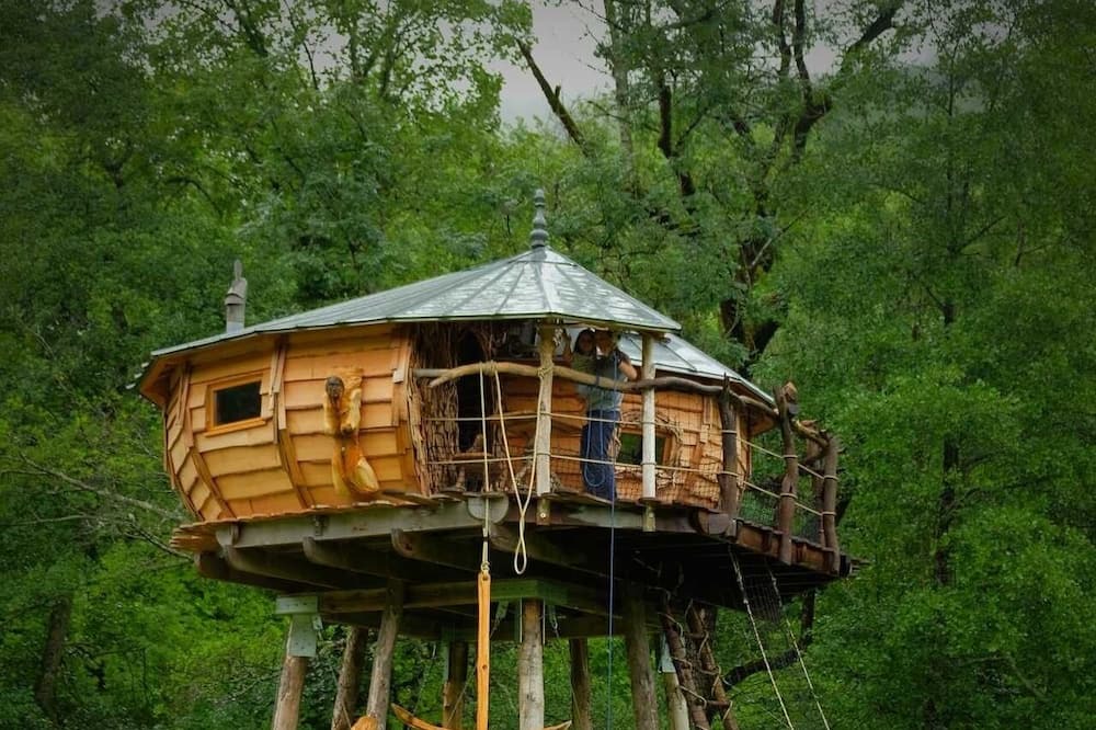 Photo of Outdoor in Nans-sous-Sainte-Anne