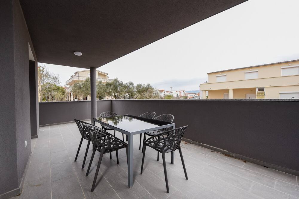 Photo of Patio Balcony in Nin