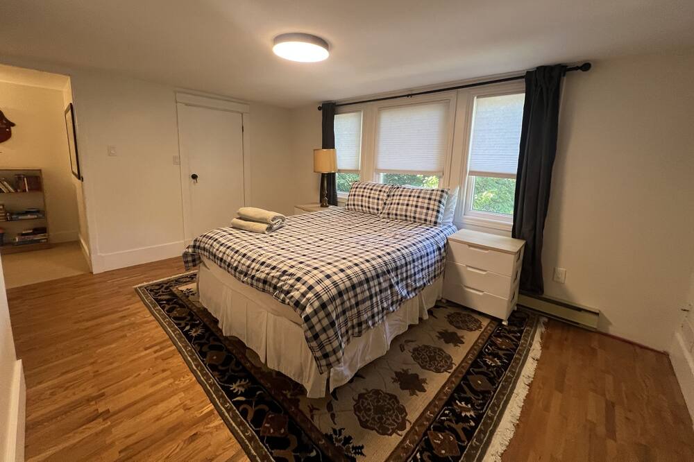 Photo of Bedroom in Owen Sound