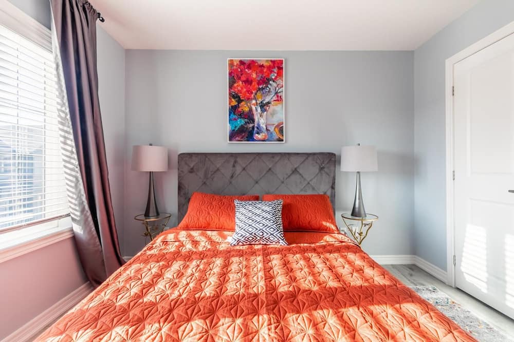 Photo of Bedroom in Stoney Creek