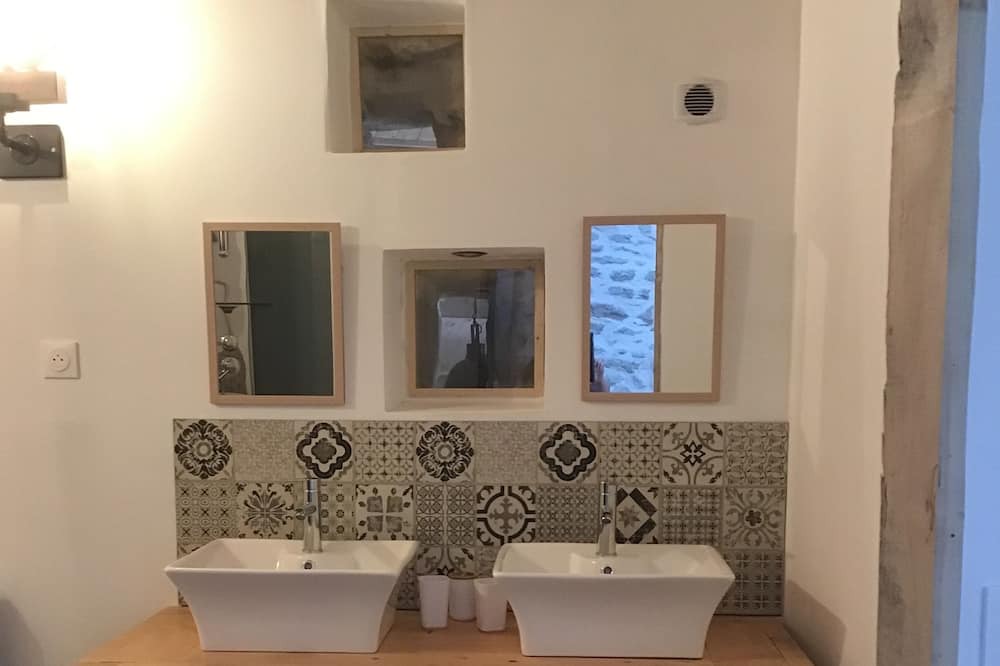 Photo of Bathroom in Chantemerle-les-Grignan