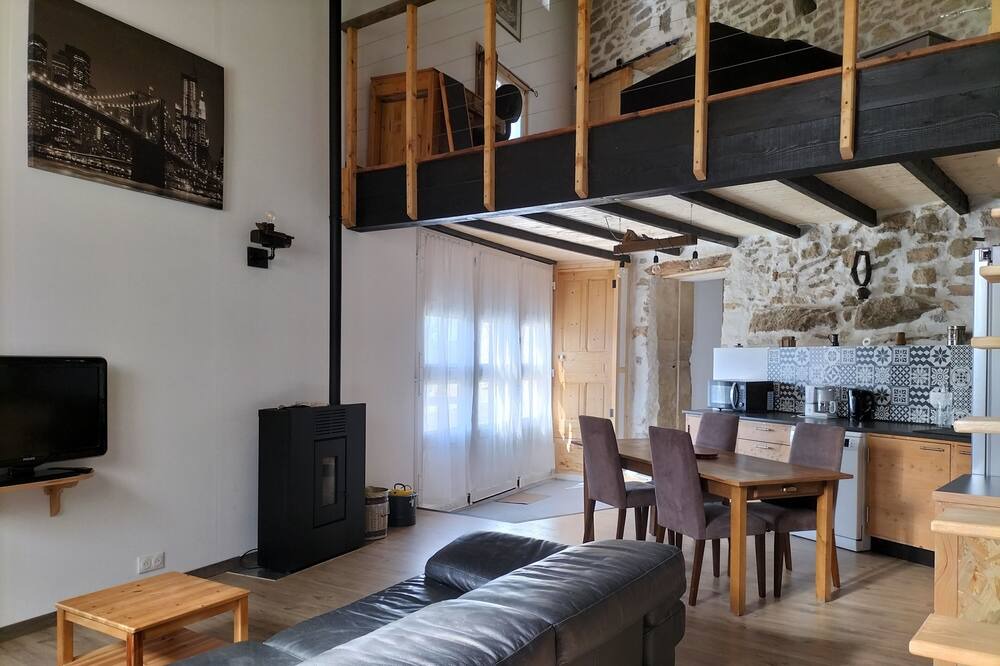 Photo of Livingroom in Chantemerle-les-Grignan