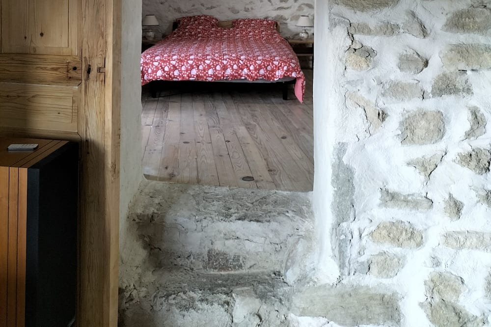 Photo of Bedroom in Chantemerle-les-Grignan
