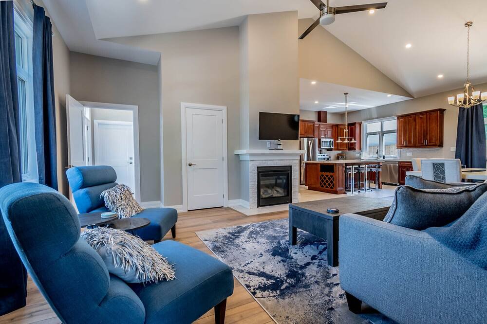 Photo of Livingroom in Niagara Falls