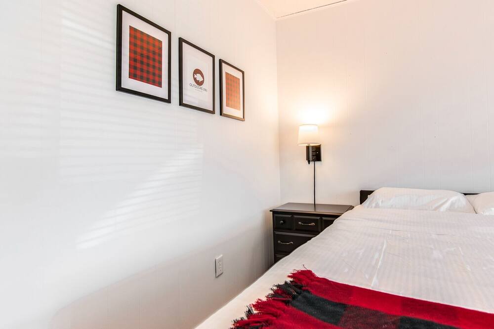 Photo of Bedroom in Balsam Lake