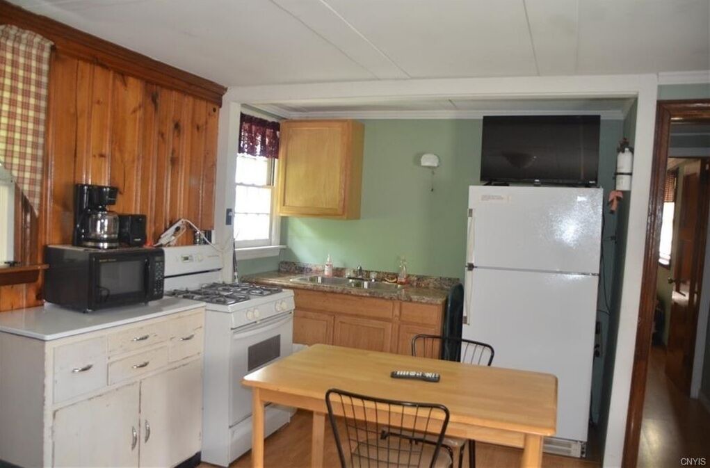 Photo of Kitchen in Brier Hill