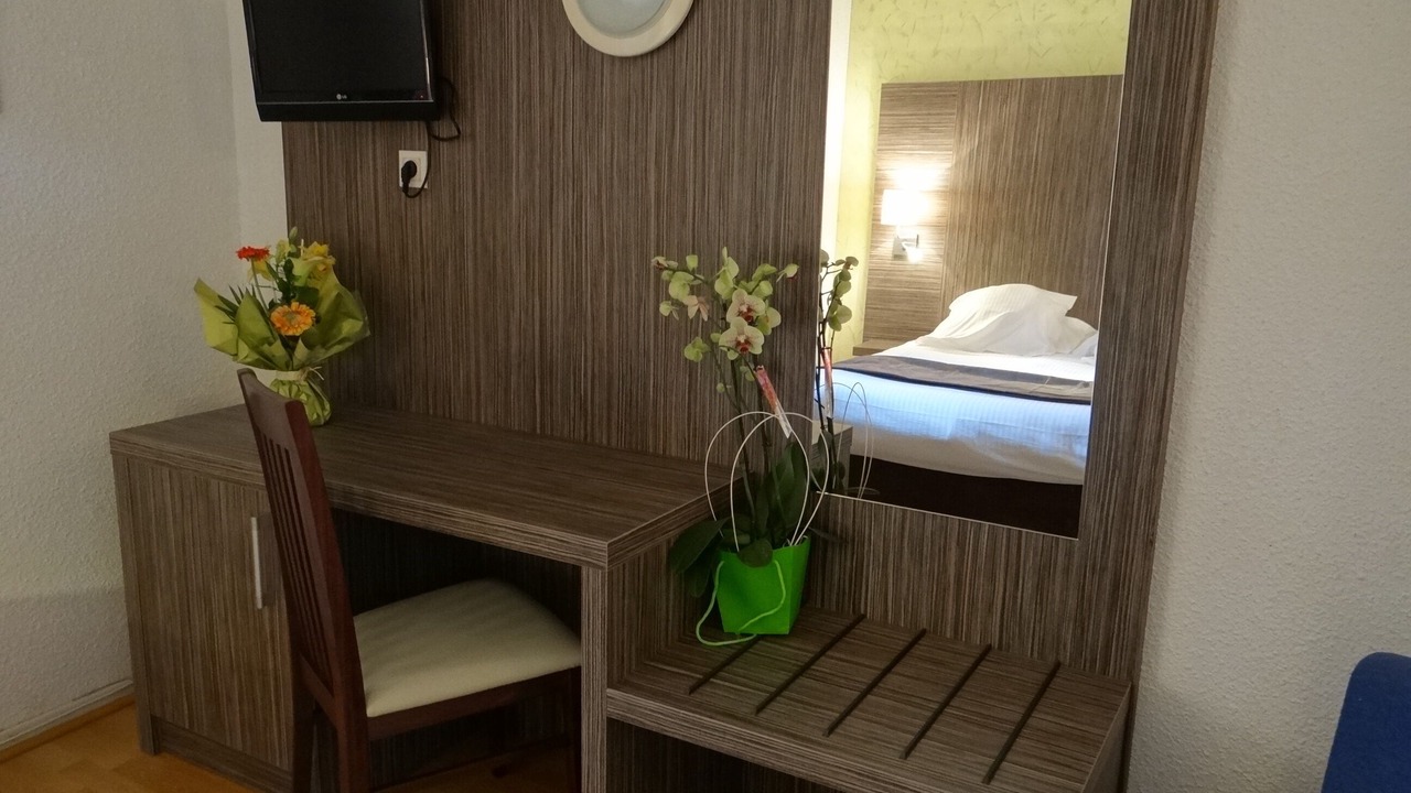 Photo of Bedroom in Castera-Verduzan