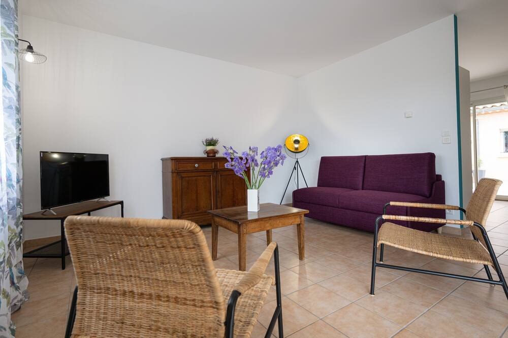 Photo of Livingroom in Saint-Bauzille-de-Putois