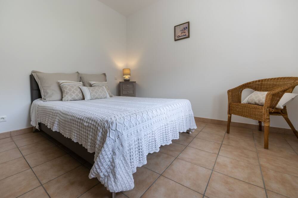Photo of Bedroom in Saint-Bauzille-de-Putois