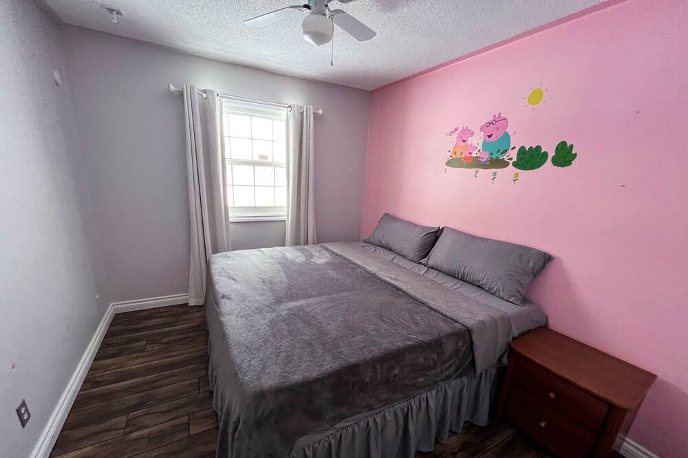 Photo of Bedroom in Hampton