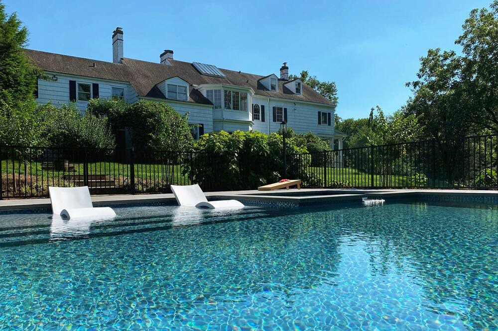 Photo of Outdoor in Glen Head