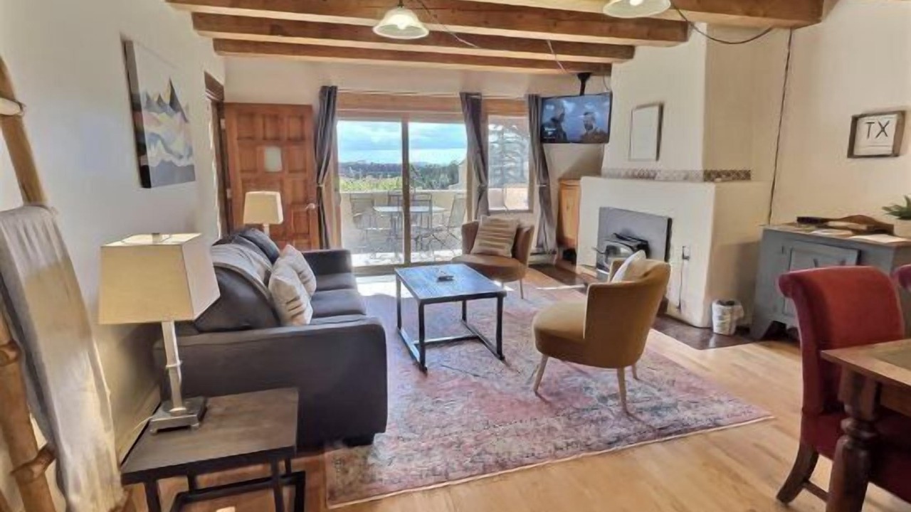Photo of Livingroom in Arroyo Seco
