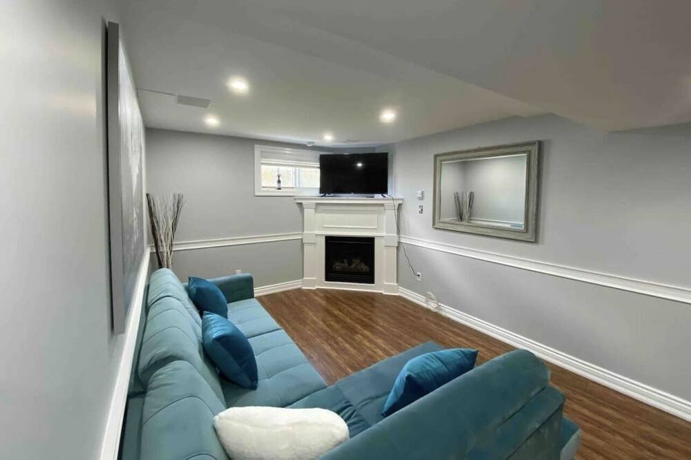 Photo of Bedroom in Bradford West Gwillimbury