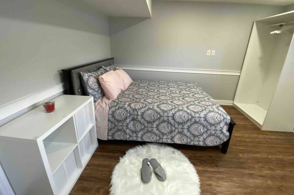 Photo of Bedroom in Bradford West Gwillimbury