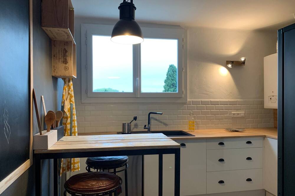 Photo of Kitchen in Guilhemery