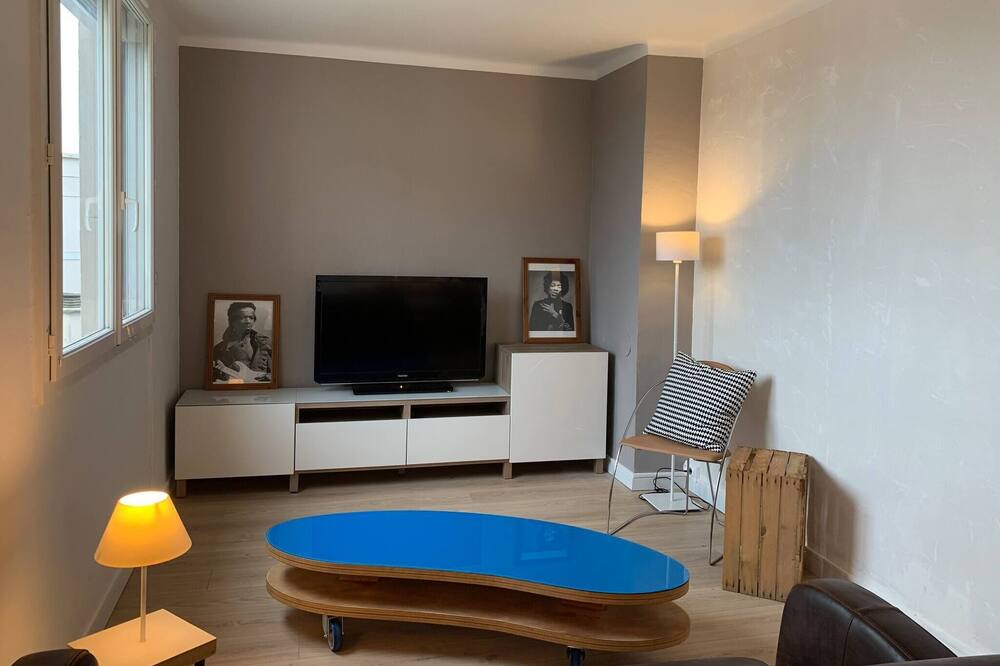 Photo of Livingroom in Guilhemery