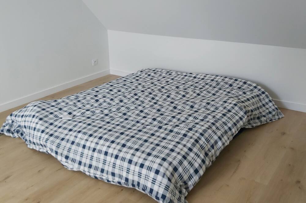 Photo of Bedroom in Grez-Neuville