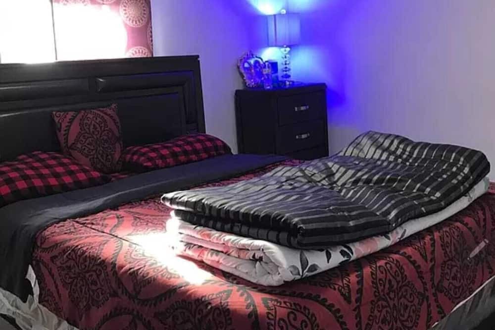 Photo of Bedroom in Freeport