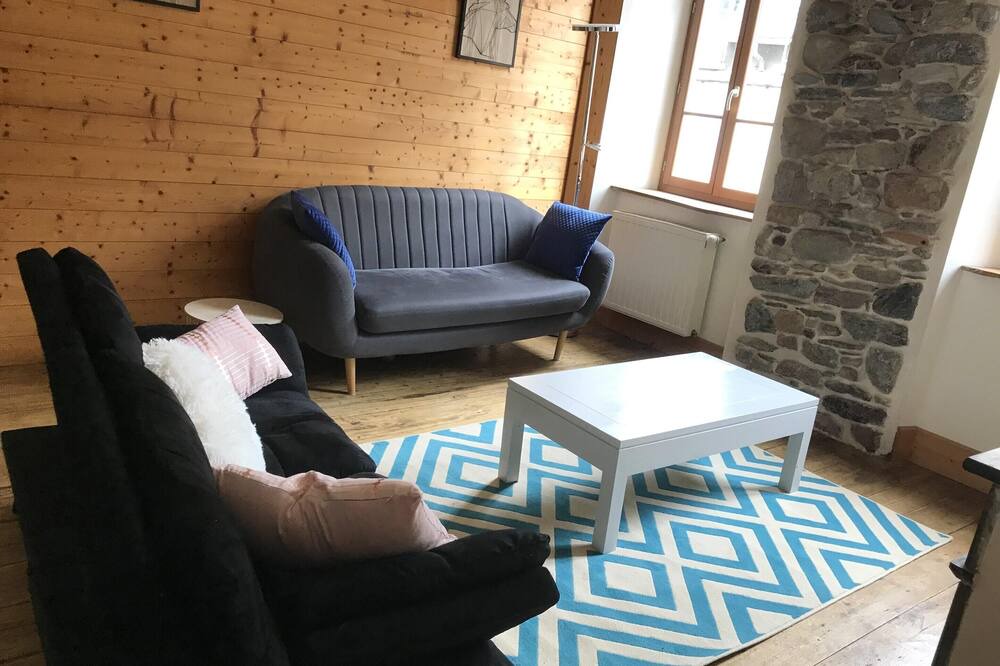 Photo of Livingroom in Cierp-Gaud