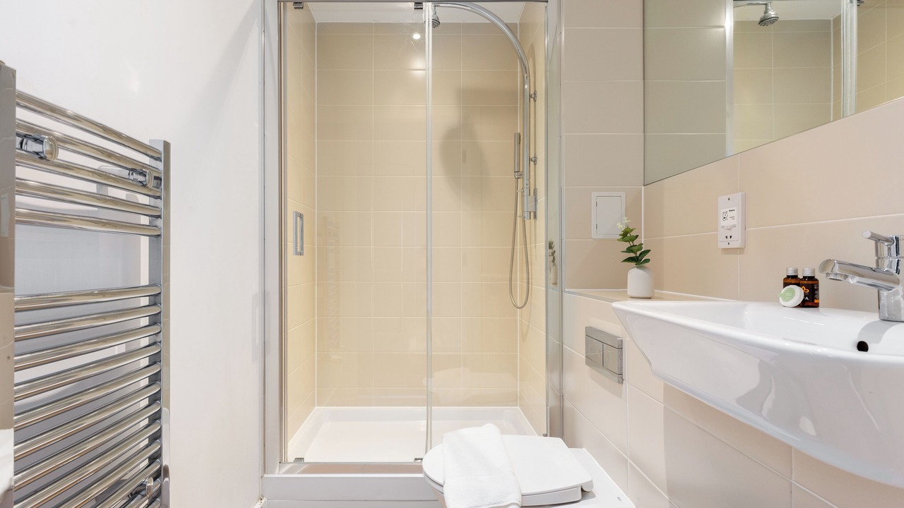 Photo of Bathroom in Hackney Central