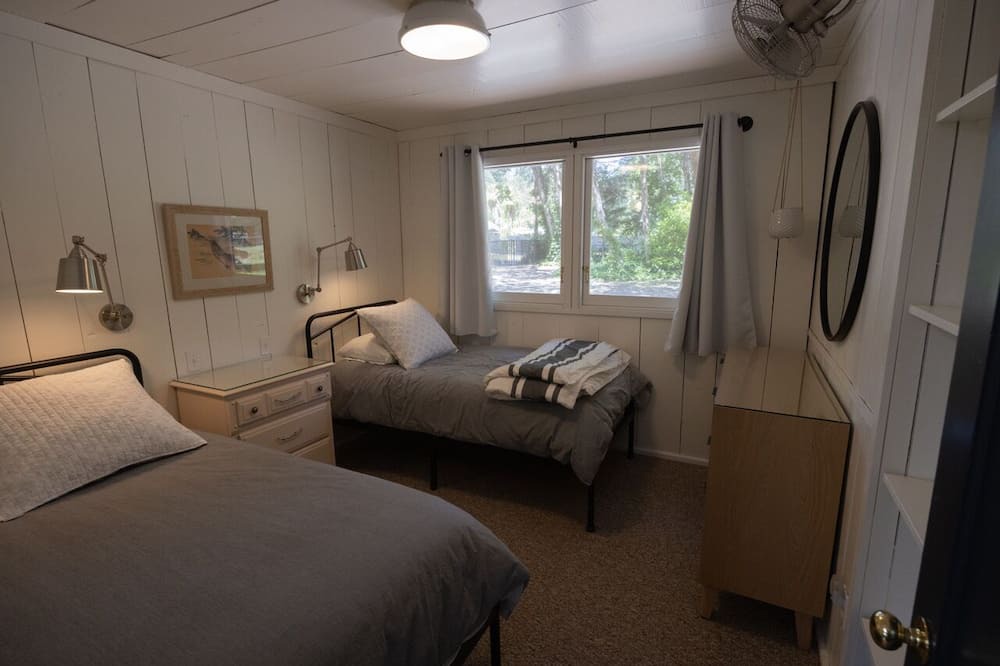 Photo of Bedroom in Willow Creek