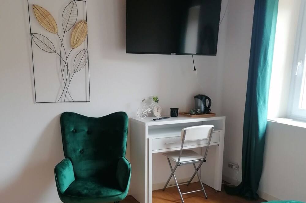 Photo of Bedroom in Lagardelle-sur-Leze