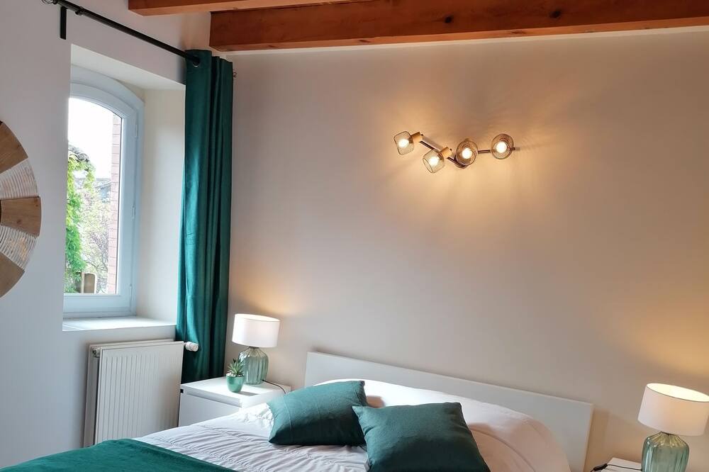 Photo of Bedroom in Lagardelle-sur-Leze